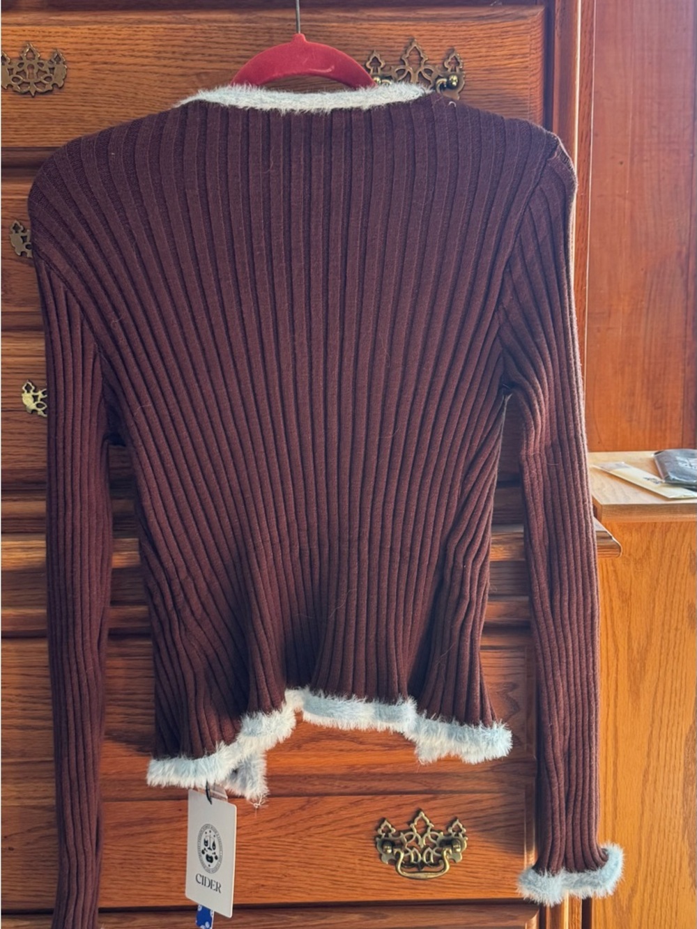 Cider Brown and Light Blue Ribbed Faux-Fur Trim Women's Sweater - Picture 8 of 8